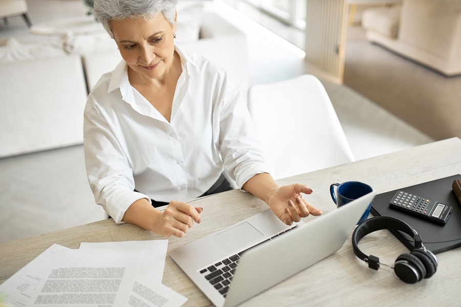 width="900" height="600"