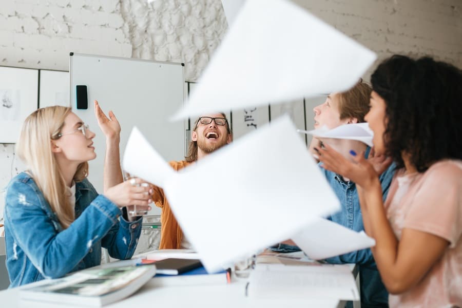 width="900" height="600"